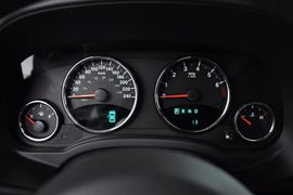 2012款JEEP指南者2.0L