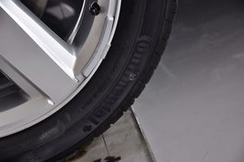 2012款JEEP指南者2.0L