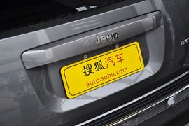 2012款JEEP指南者2.0L
