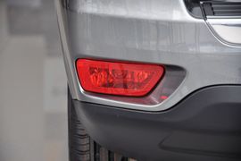 2012款JEEP指南者2.0L