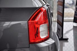 2012款JEEP指南者2.0L