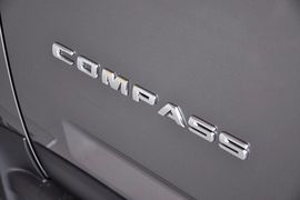 2012款JEEP指南者2.0L