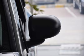 2012款JEEP指南者2.0L