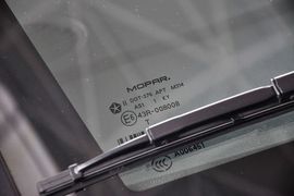 2012款JEEP指南者2.0L