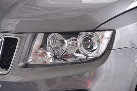 2012款JEEP指南者2.0L