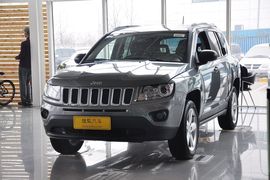 2012款JEEP指南者2.0L