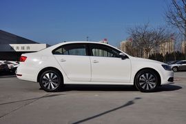 2012款一汽大众全新速腾1.8TSI自动旗舰版