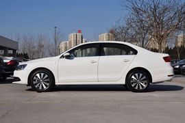 2012款一汽大众全新速腾1.8TSI自动旗舰版