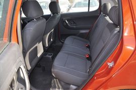 2012款斯柯达晶锐1.6L手自一体酷黑版