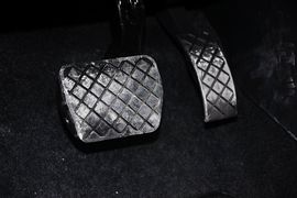 2012款斯柯达晶锐1.6L手自一体酷黑版