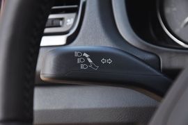 2012款斯柯达晶锐1.6L手自一体酷黑版