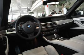 2012款宝马M5上海到店实拍