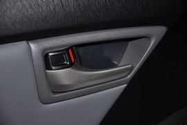 2012款一汽丰田普锐斯1.8L豪华先进版