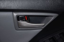 2012款一汽丰田普锐斯1.8L豪华先进版