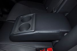 2012款一汽丰田普锐斯1.8L豪华先进版