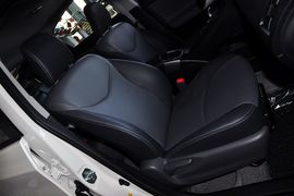 2012款一汽丰田普锐斯1.8L豪华先进版