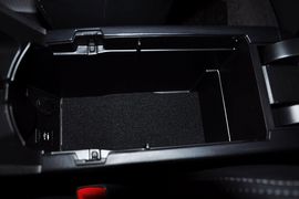 2012款一汽丰田普锐斯1.8L豪华先进版