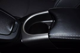 2012款一汽丰田普锐斯1.8L豪华先进版