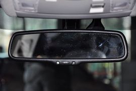 2012款一汽丰田普锐斯1.8L豪华先进版