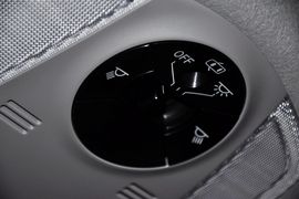 2012款一汽丰田普锐斯1.8L豪华先进版