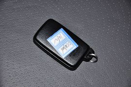 2012款一汽丰田普锐斯1.8L豪华先进版