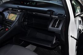 2012款一汽丰田普锐斯1.8L豪华先进版