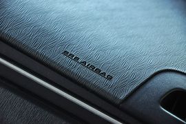 2012款一汽丰田普锐斯1.8L豪华先进版