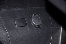 2012款一汽丰田普锐斯1.8L豪华先进版