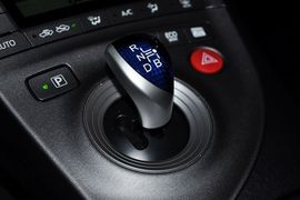 2012款一汽丰田普锐斯1.8L豪华先进版