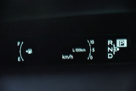 2012款一汽丰田普锐斯1.8L豪华先进版