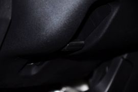 2012款一汽丰田普锐斯1.8L豪华先进版