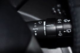 2012款一汽丰田普锐斯1.8L豪华先进版