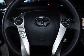 2012款一汽丰田普锐斯1.8L豪华先进版