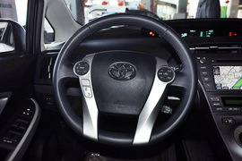 2012款一汽丰田普锐斯1.8L豪华先进版