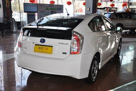 2012款一汽丰田普锐斯1.8L豪华先进版