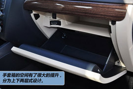 2012款一汽大众全新速腾1.8TSI自动旗舰版