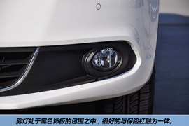 2012款一汽大众全新速腾1.8TSI自动旗舰版