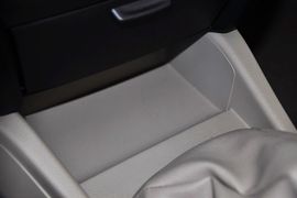 2012款东南V3菱悦1.5L手动舒适版