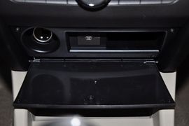 2012款东南V3菱悦1.5L手动舒适版