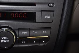 2012款东南V3菱悦1.5L手动舒适版