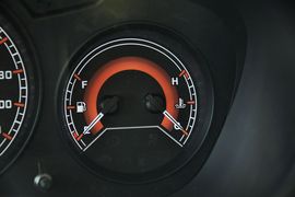 2012款东南V3菱悦1.5L手动舒适版