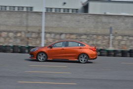 奇瑞艾瑞泽5
