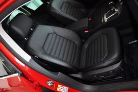 2012款大众全新迈腾旅行轿车