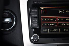 2012款大众全新迈腾旅行轿车