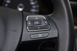 2012款大众全新迈腾旅行轿车