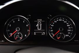 2012款大众全新迈腾旅行轿车