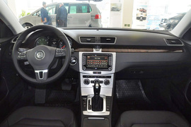 2012款大众全新迈腾旅行轿车