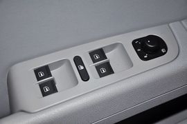 2012款斯柯达昊锐2.0TSI手自一体尊雅版