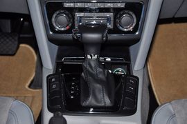 2012款斯柯达昊锐2.0TSI手自一体尊雅版