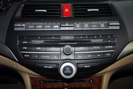 2012款广汽本田雅阁2.0SE